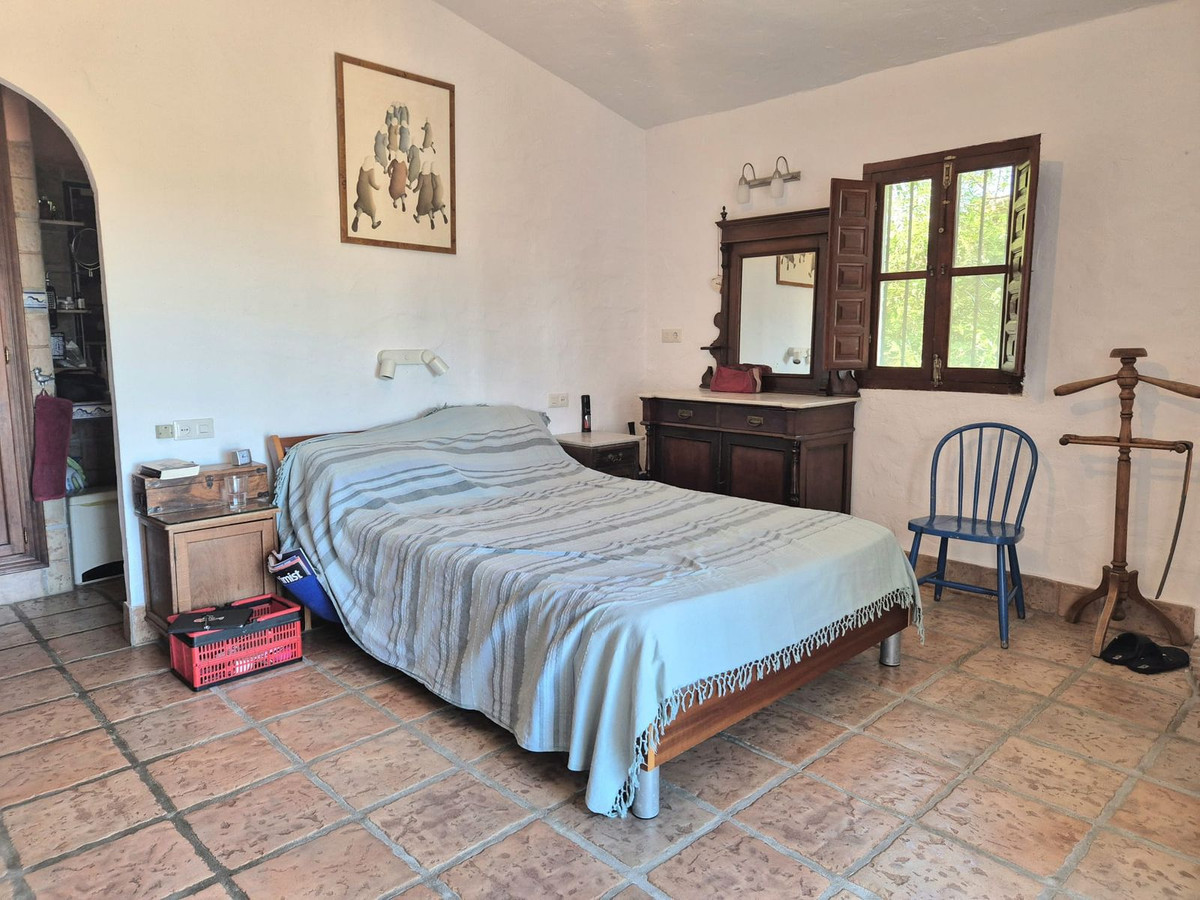 c2bf521605ec2eee44d5cf74aaad3167 - 15