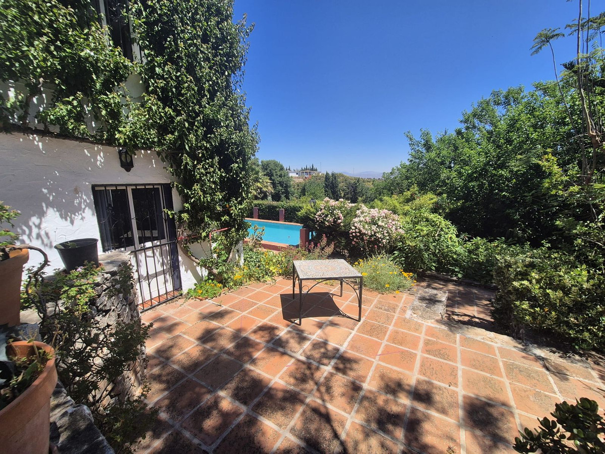 c2bf521605ec2eee44d5cf74aaad3167 - 22