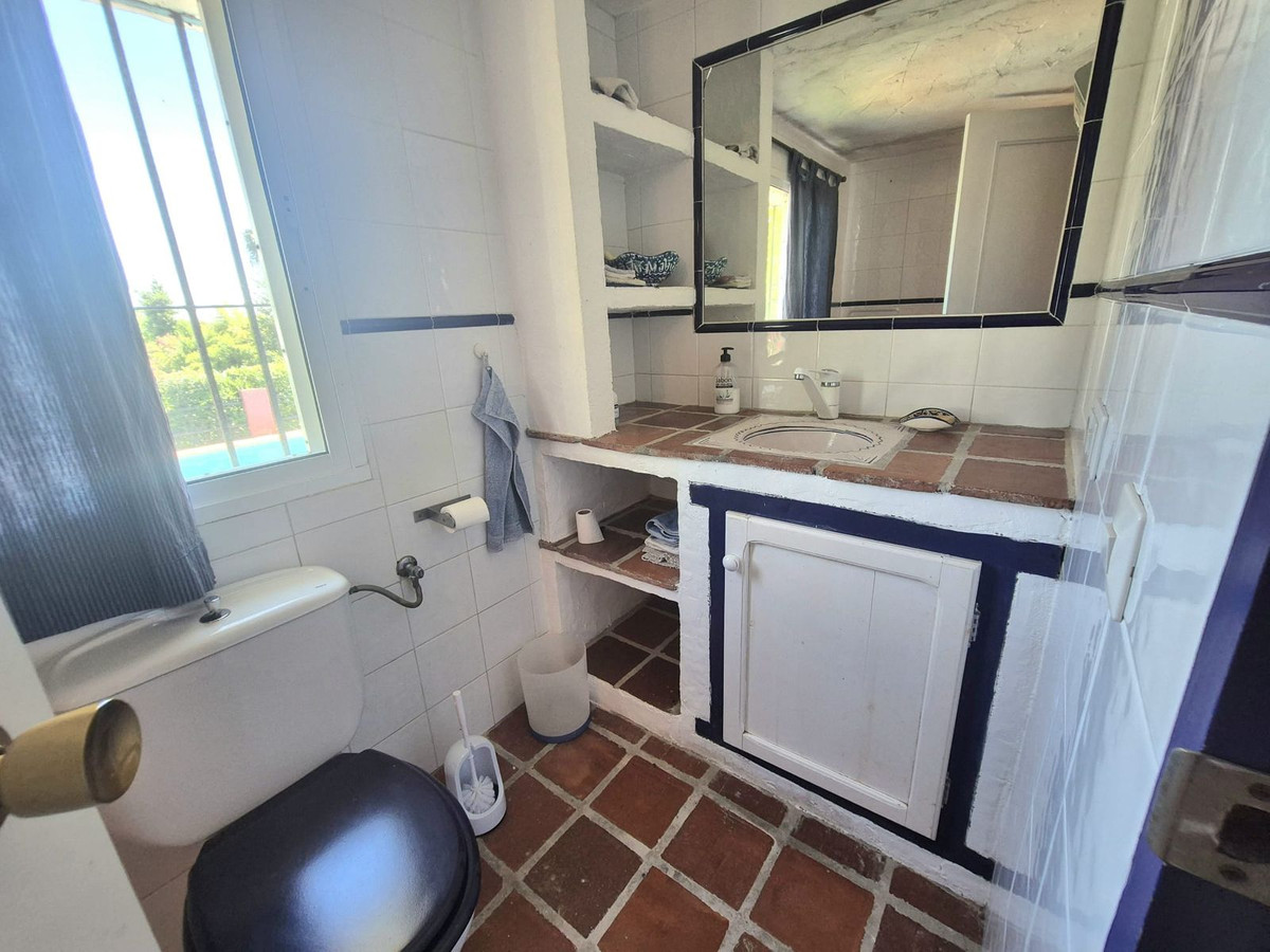 c2bf521605ec2eee44d5cf74aaad3167 - 28