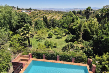 c2bf521605ec2eee44d5cf74aaad3167 - 43