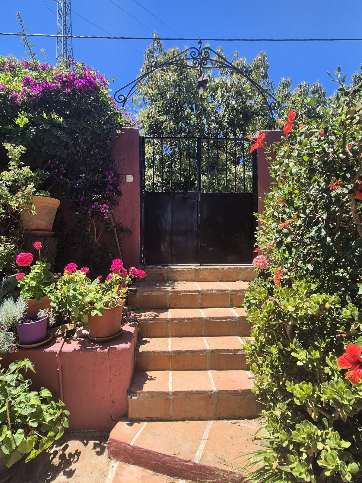 c2bf521605ec2eee44d5cf74aaad3167 - 52