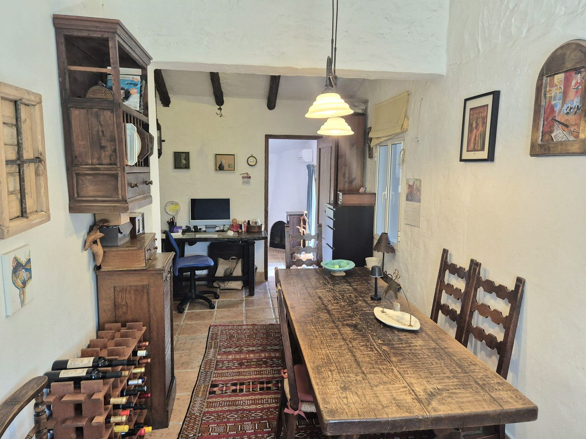 c2bf521605ec2eee44d5cf74aaad3167 - 8