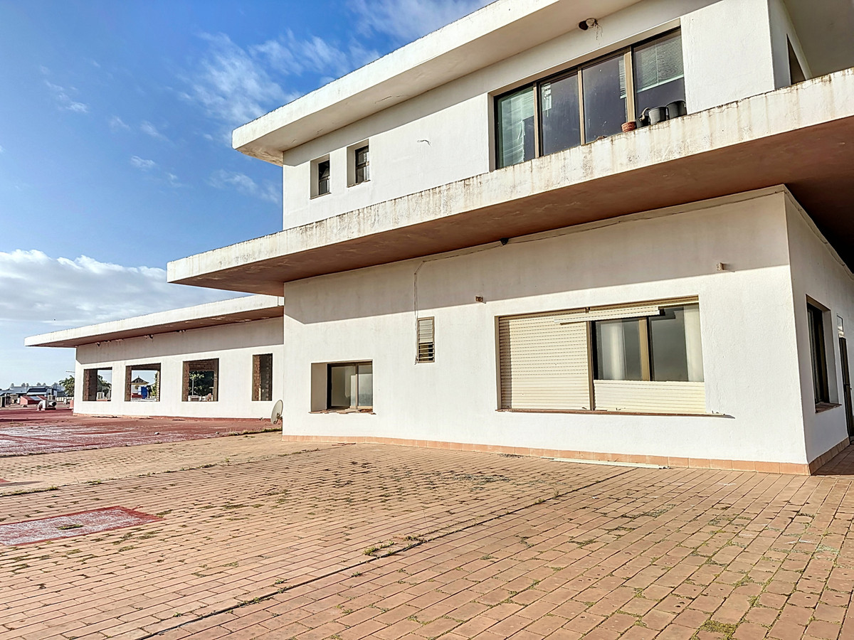 cae7cfe6394fc2ac5cda02979fac79a7 - 11