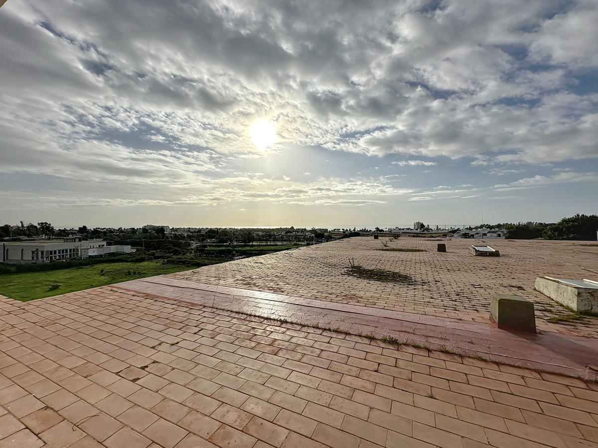 cae7cfe6394fc2ac5cda02979fac79a7 - 12