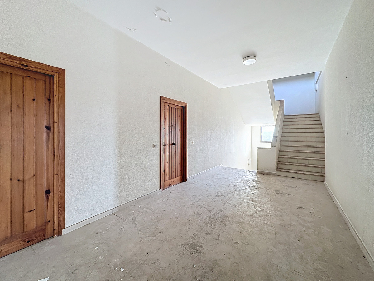 cae7cfe6394fc2ac5cda02979fac79a7 - 13