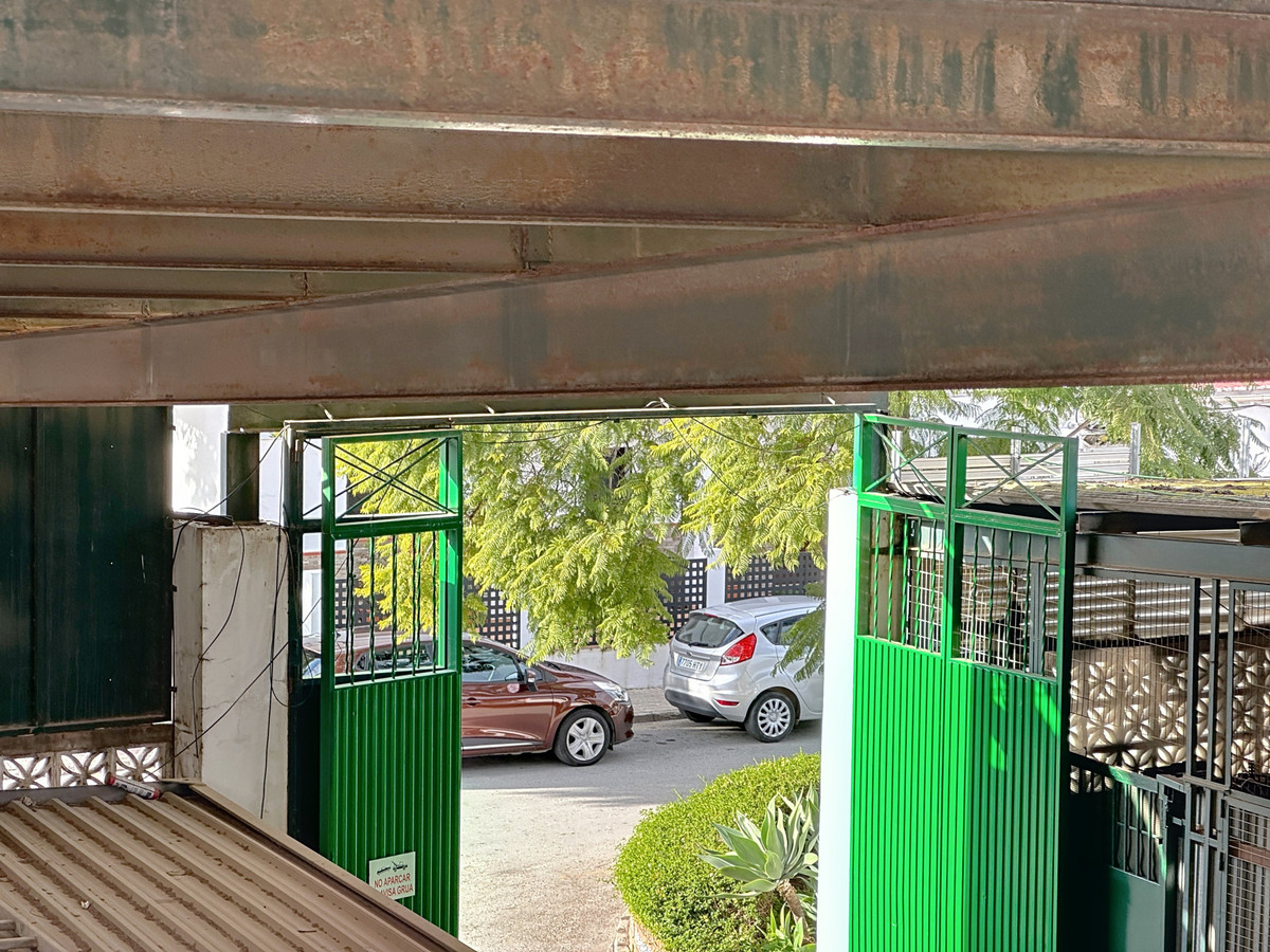 cae7cfe6394fc2ac5cda02979fac79a7 - 25