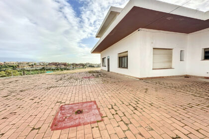 cae7cfe6394fc2ac5cda02979fac79a7 - 5