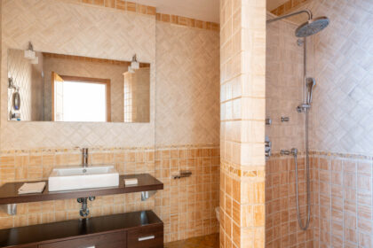 cc9d54f1560e597b42283b00e1404029 - 19