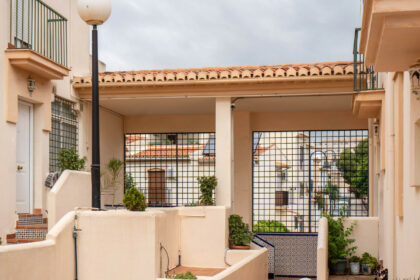 cc9d54f1560e597b42283b00e1404029 - 21