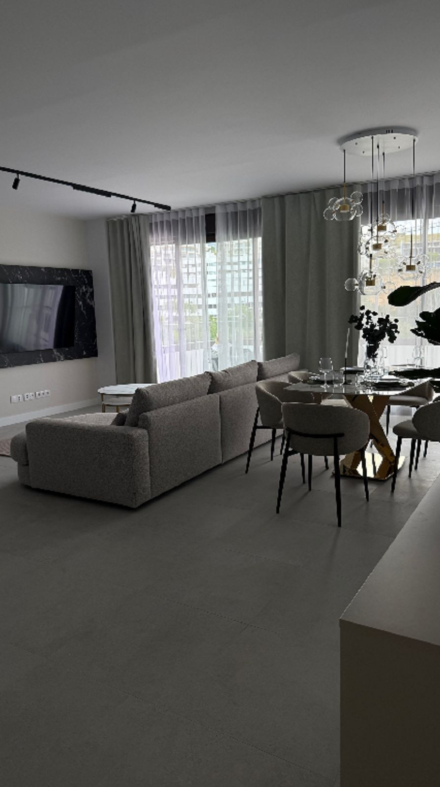 d0d28a59202badb8c7ce8e46486158a9 - 1