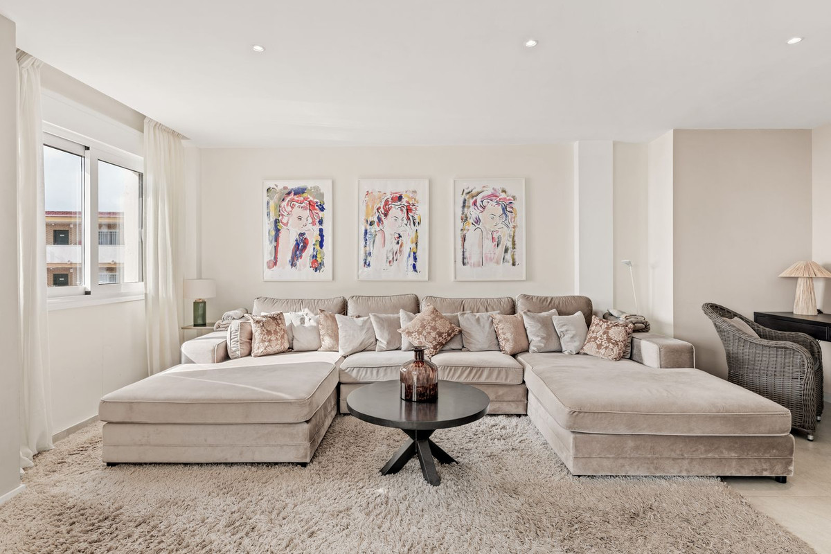 d22b2aa8570df92e626c25a579bbb72e - 5