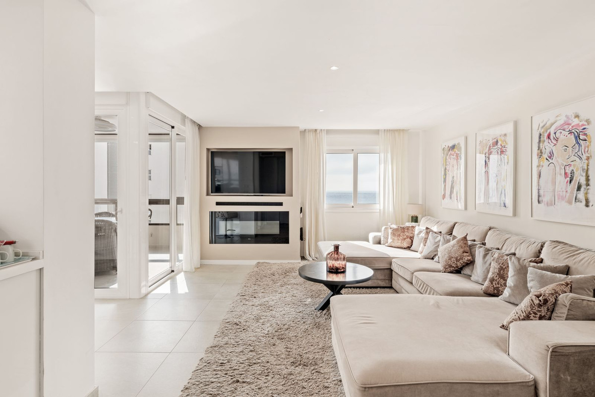 d22b2aa8570df92e626c25a579bbb72e - 6