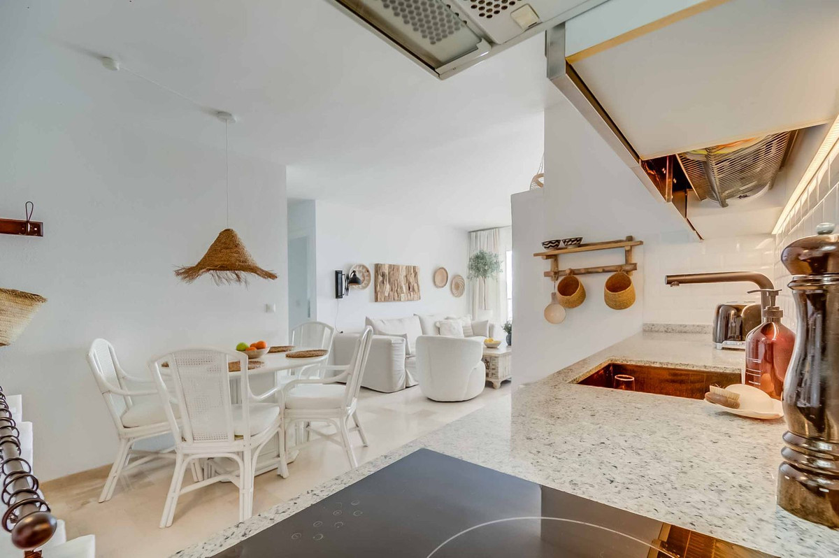 d2abe34c92cf0b94c308a817513a6e0b - 13