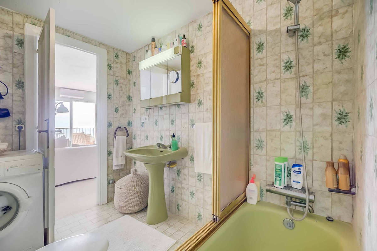 d2abe34c92cf0b94c308a817513a6e0b - 25