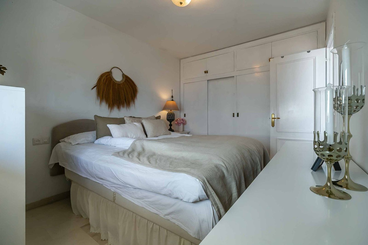 d2abe34c92cf0b94c308a817513a6e0b - 30