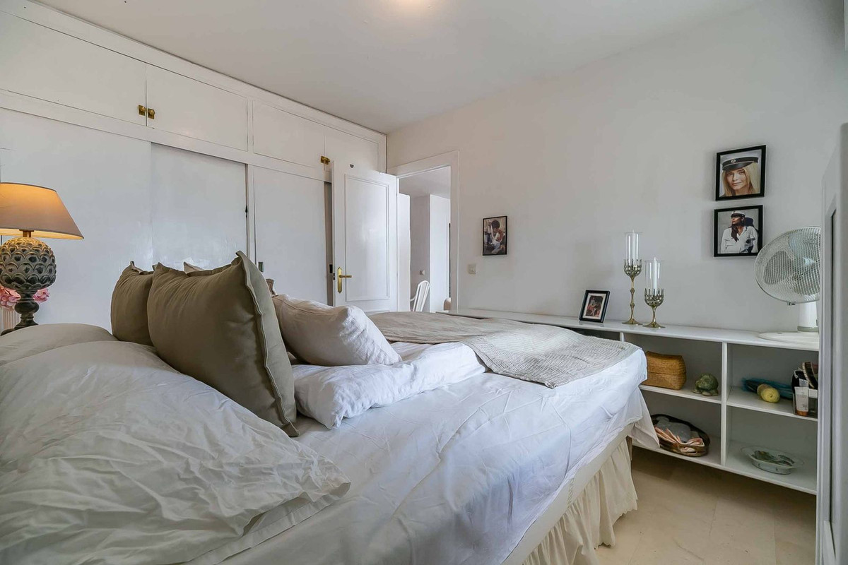 d2abe34c92cf0b94c308a817513a6e0b - 32