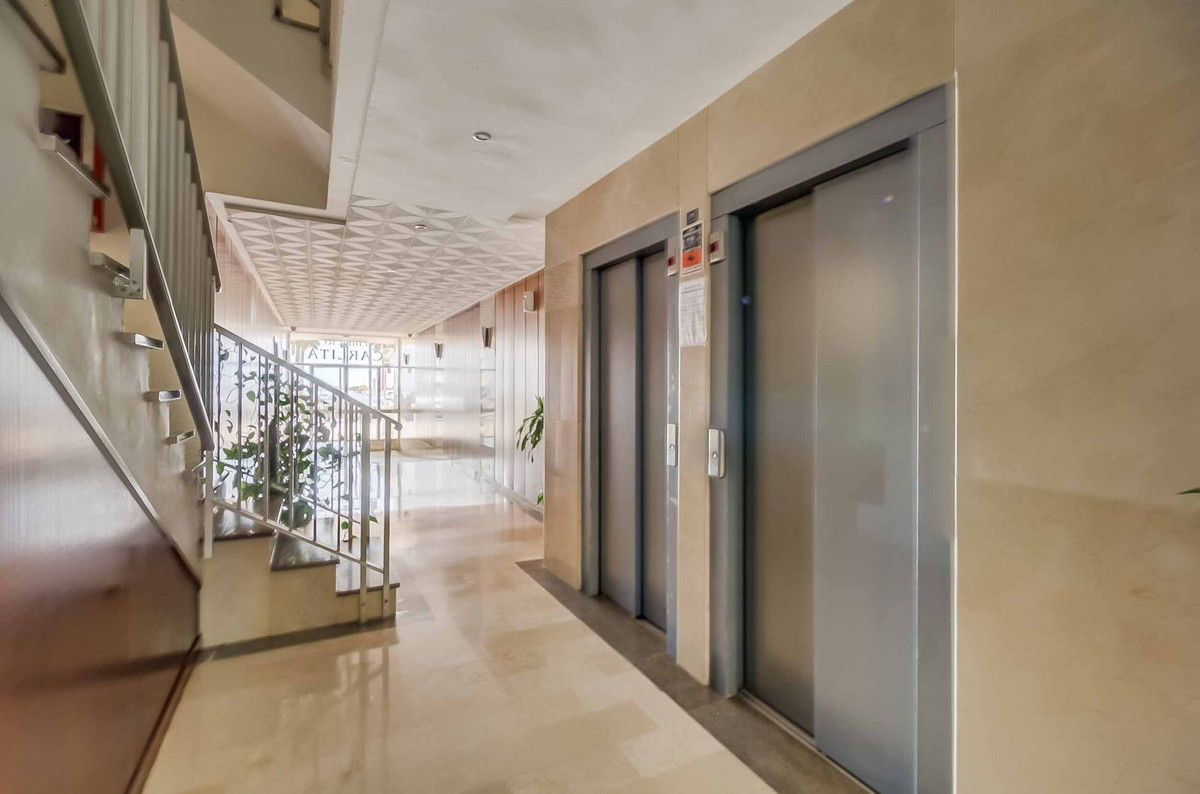 d2abe34c92cf0b94c308a817513a6e0b - 46