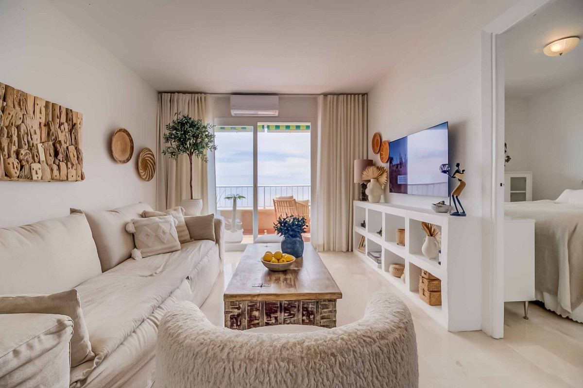 d2abe34c92cf0b94c308a817513a6e0b - 8