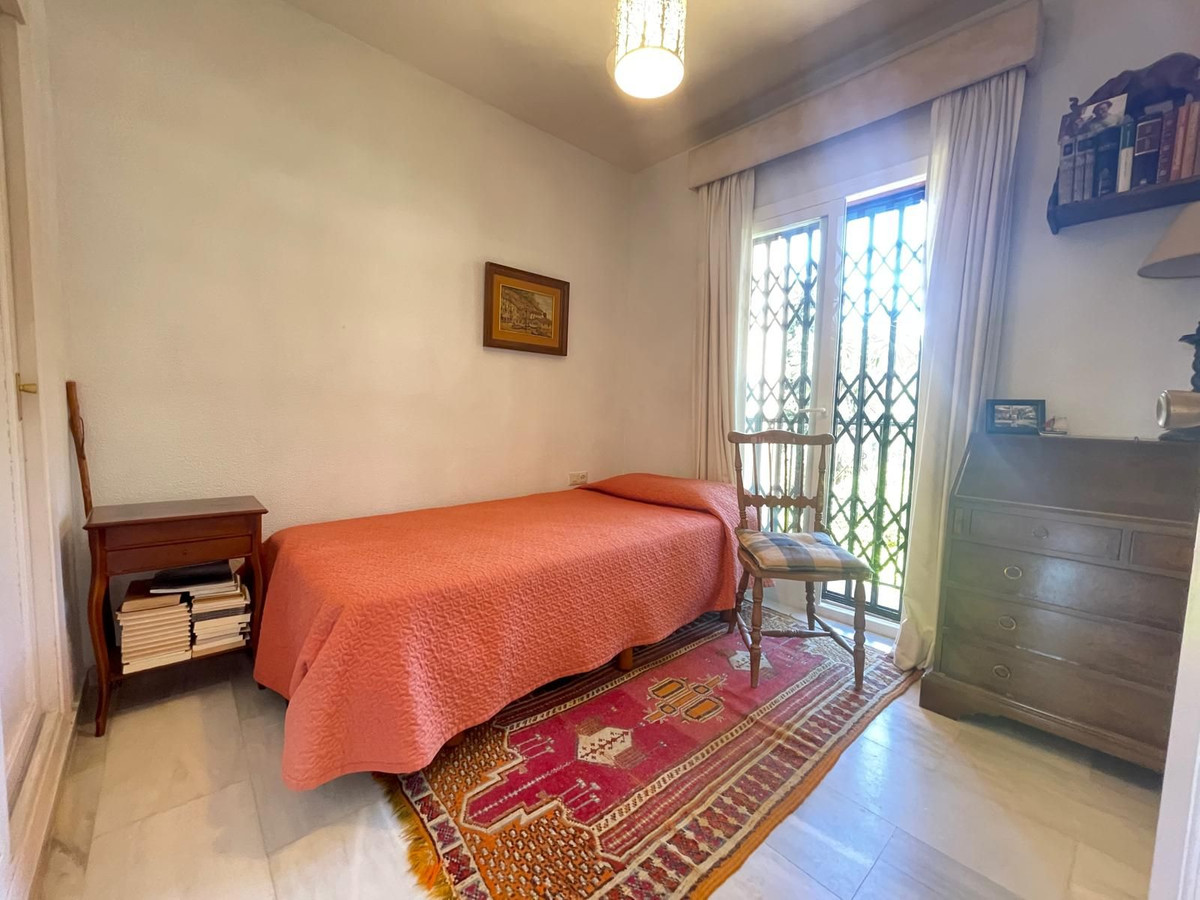 d2cbee31f981ff4113199acf73e89b62 - 10