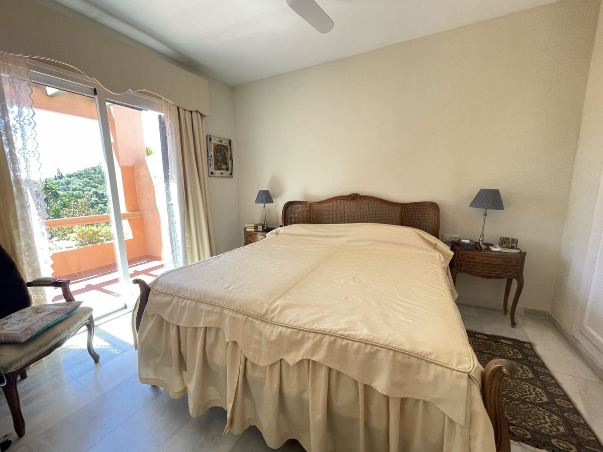 d2cbee31f981ff4113199acf73e89b62 - 23