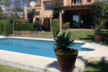 d2cbee31f981ff4113199acf73e89b62 - 24