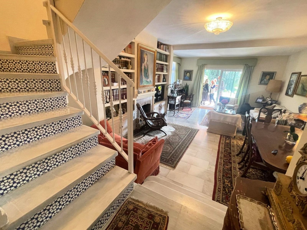 d2cbee31f981ff4113199acf73e89b62 - 25