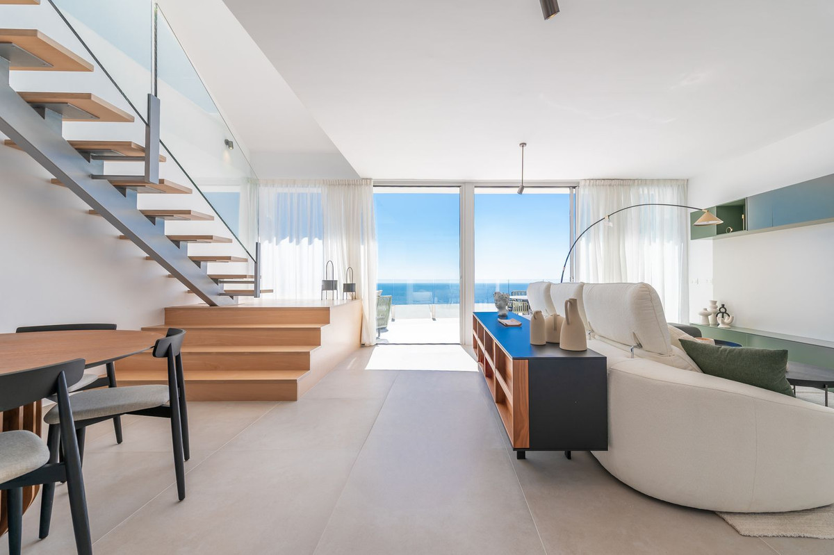 d544788c8689ccbe7bf8516e76eff485 - 1