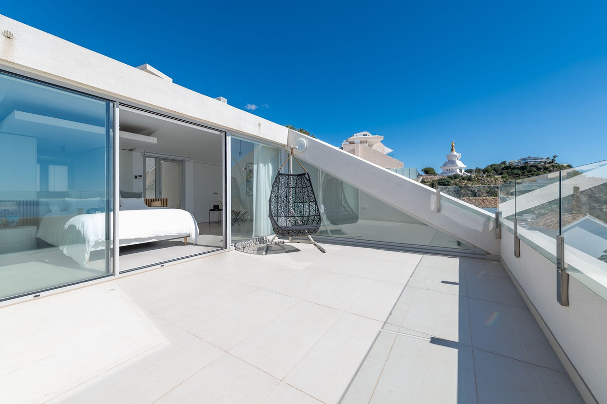 d544788c8689ccbe7bf8516e76eff485 - 13