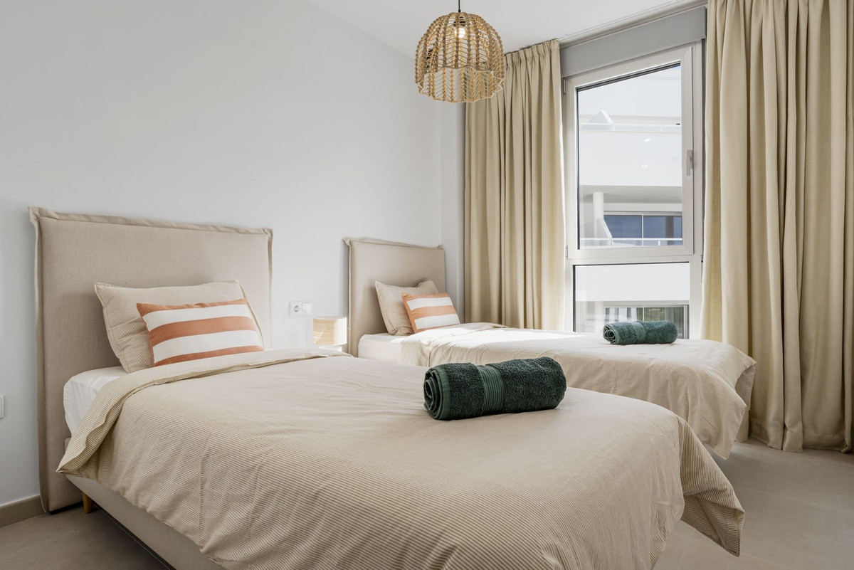 efb9623e201b775d6a97696d4dd117aa - 13