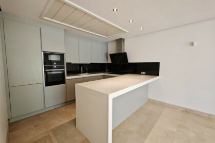 f7f22e0050ab21396efc59177cdbad25 - 12