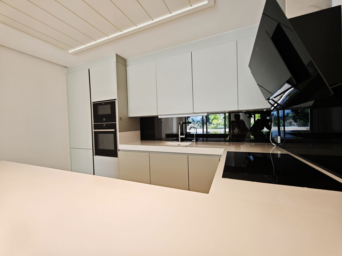 f7f22e0050ab21396efc59177cdbad25 - 13