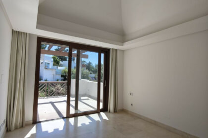 f7f22e0050ab21396efc59177cdbad25 - 23