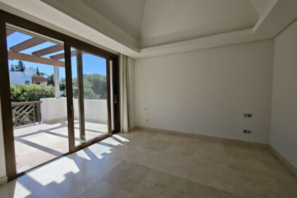 f7f22e0050ab21396efc59177cdbad25 - 24