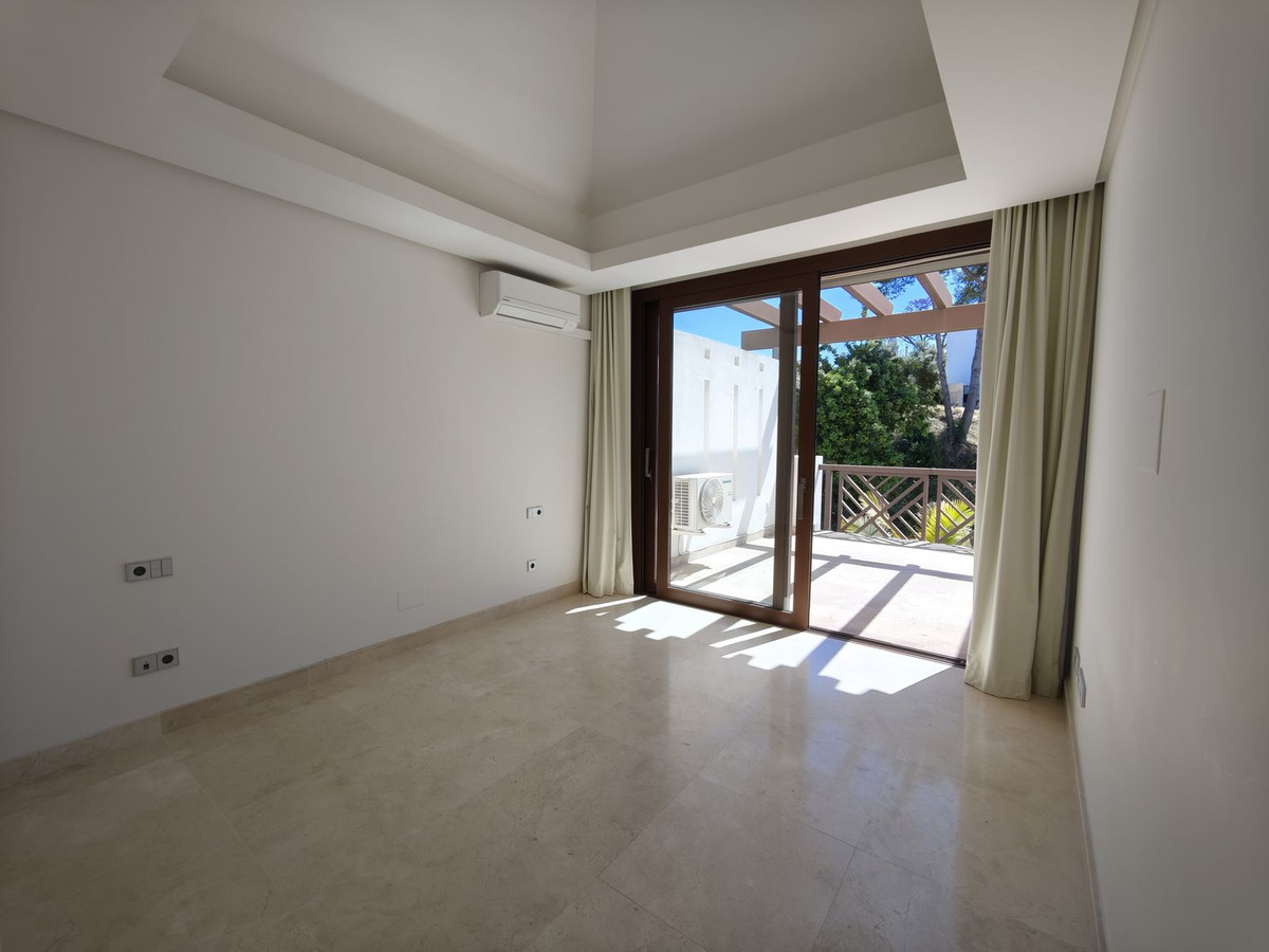 f7f22e0050ab21396efc59177cdbad25 - 26