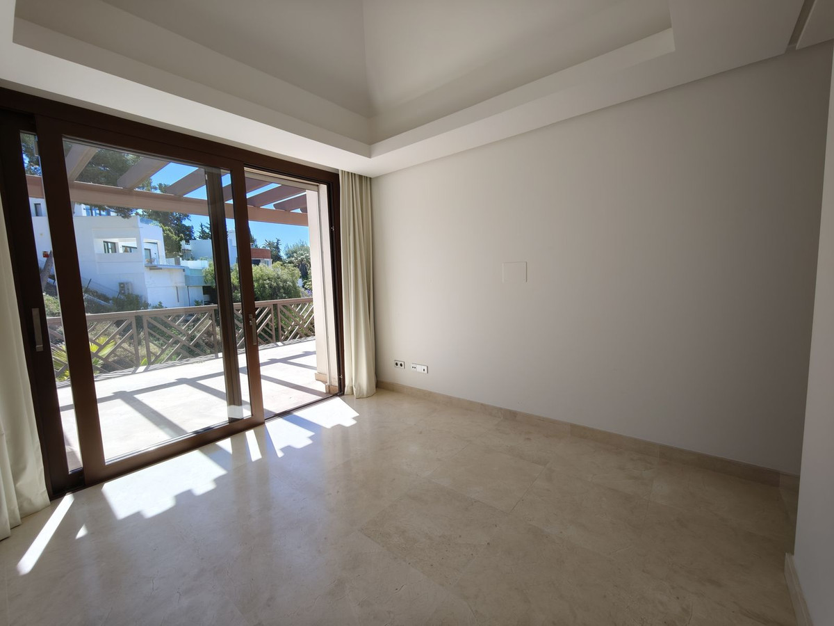 f7f22e0050ab21396efc59177cdbad25 - 27