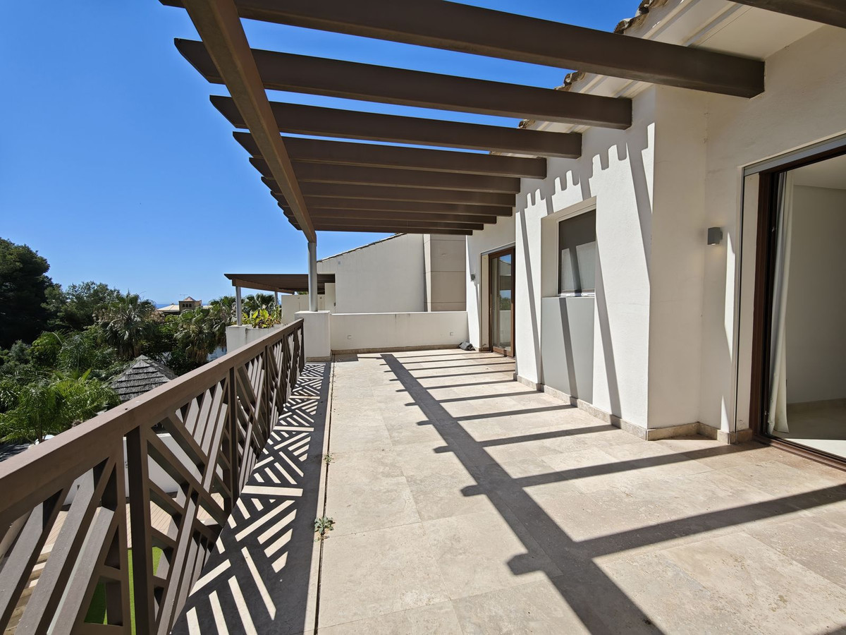 f7f22e0050ab21396efc59177cdbad25 - 29