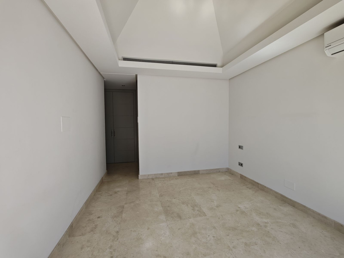 f7f22e0050ab21396efc59177cdbad25 - 33