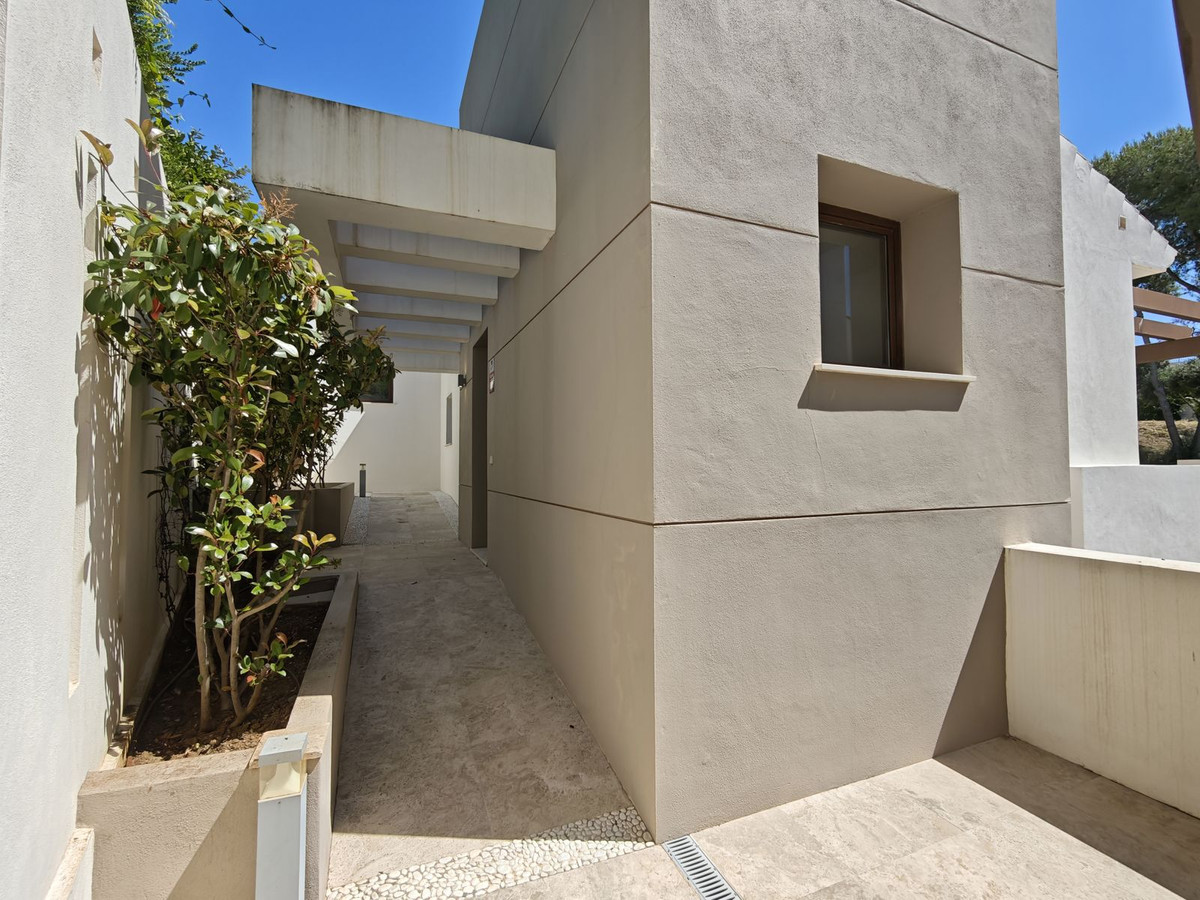 f7f22e0050ab21396efc59177cdbad25 - 36