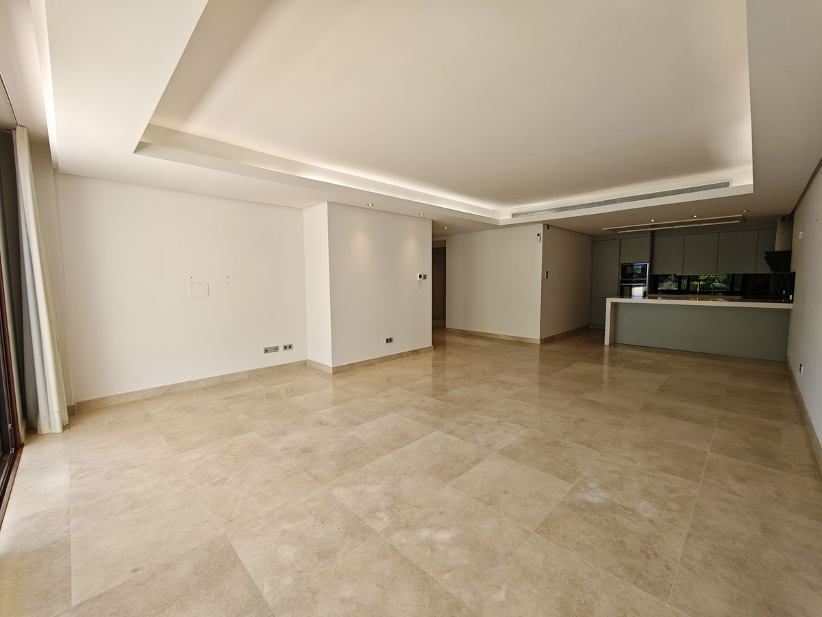 f7f22e0050ab21396efc59177cdbad25 - 38