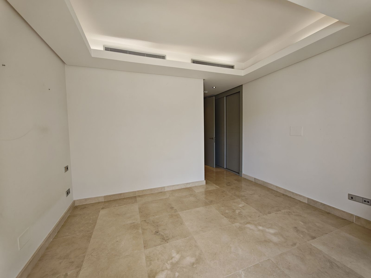 f7f22e0050ab21396efc59177cdbad25 - 43