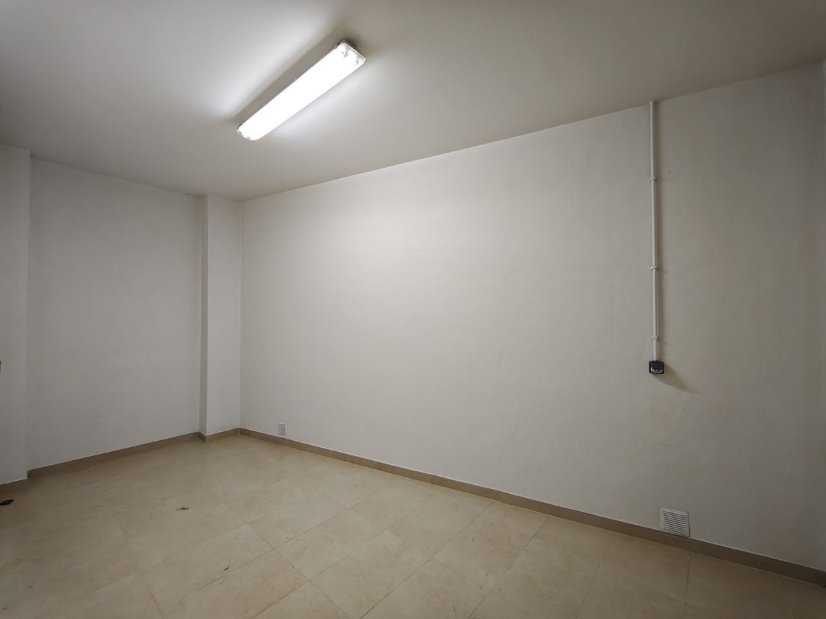 f7f22e0050ab21396efc59177cdbad25 - 44