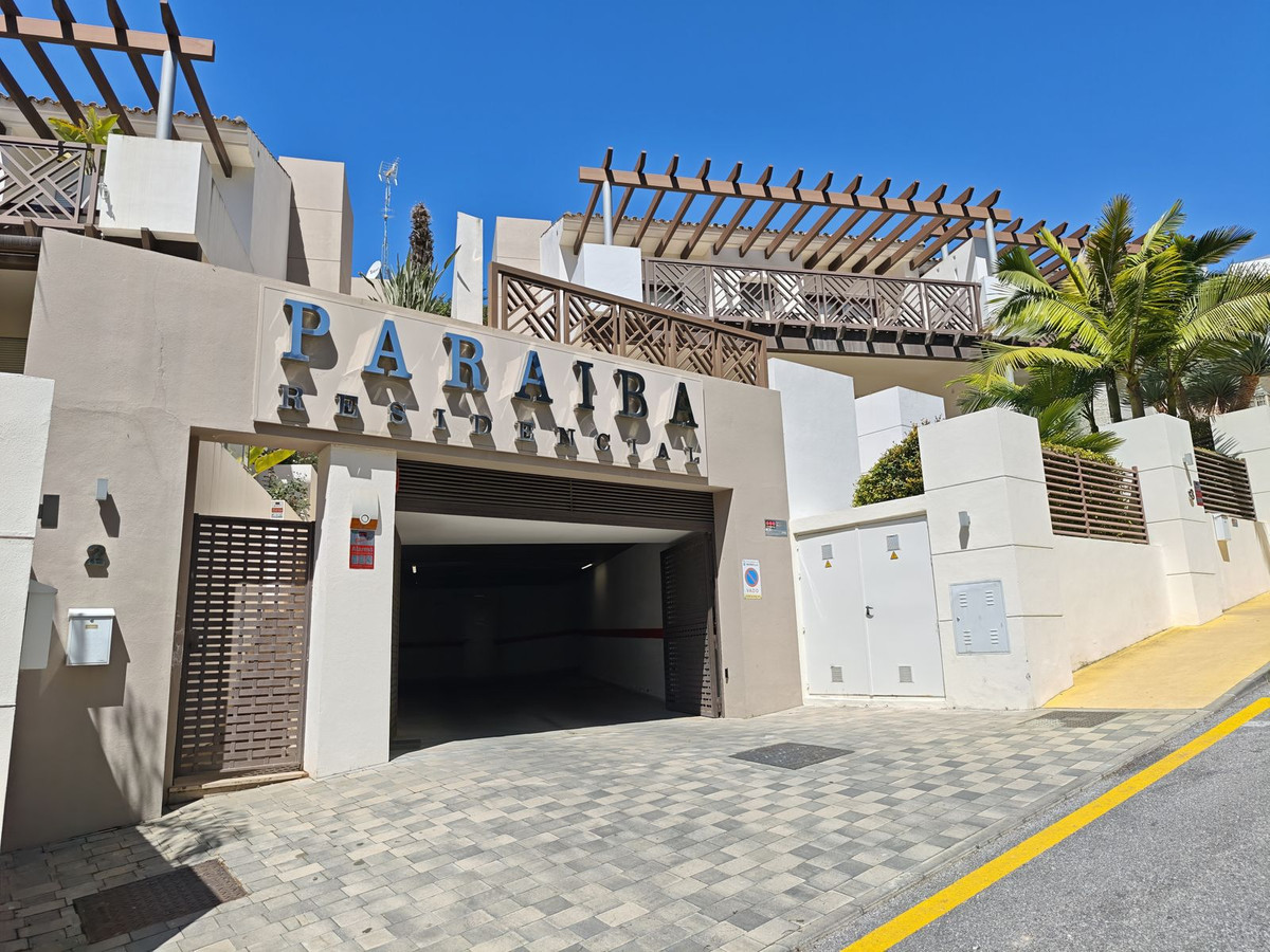 f7f22e0050ab21396efc59177cdbad25 - 53