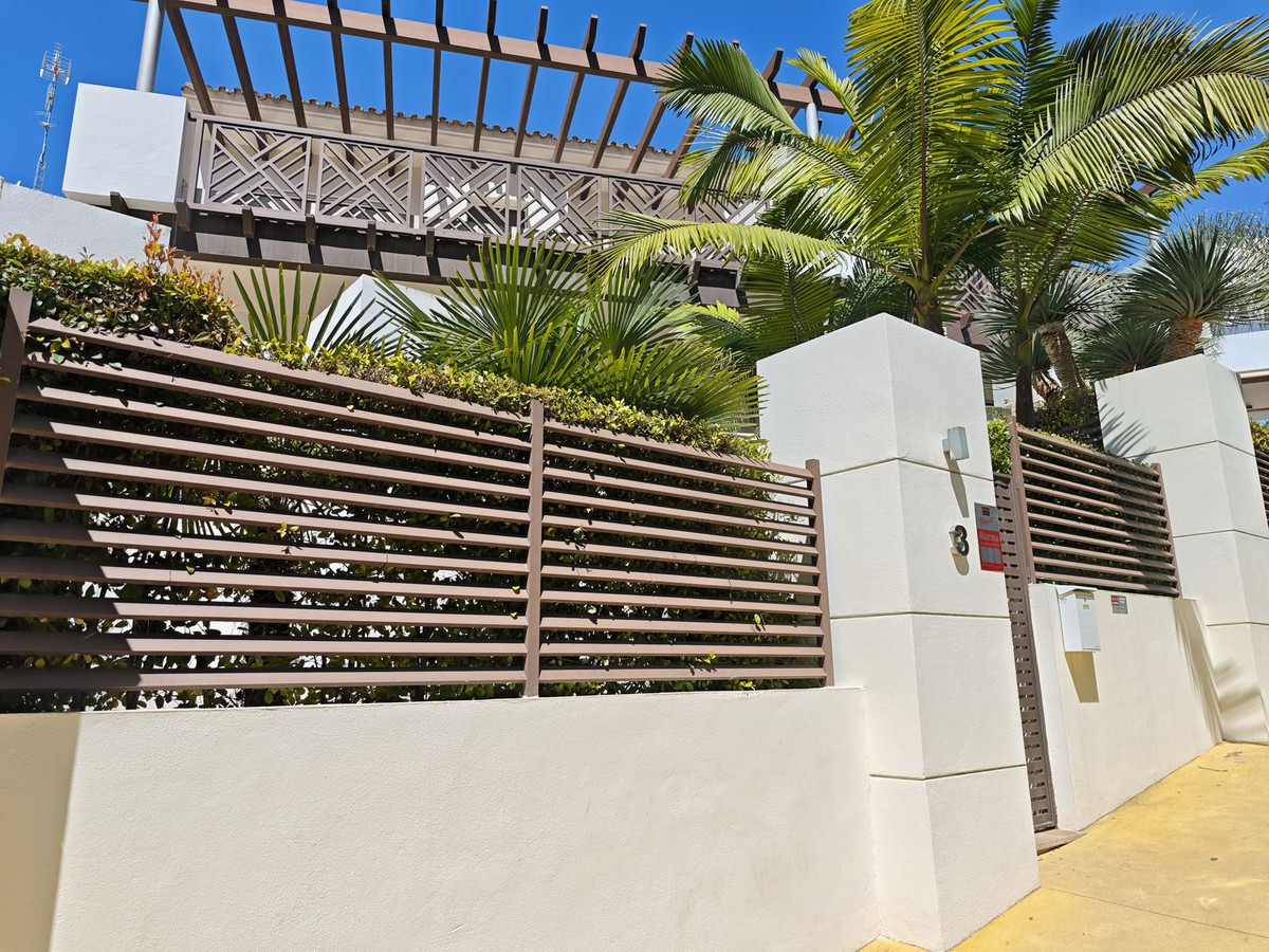 f7f22e0050ab21396efc59177cdbad25 - 55