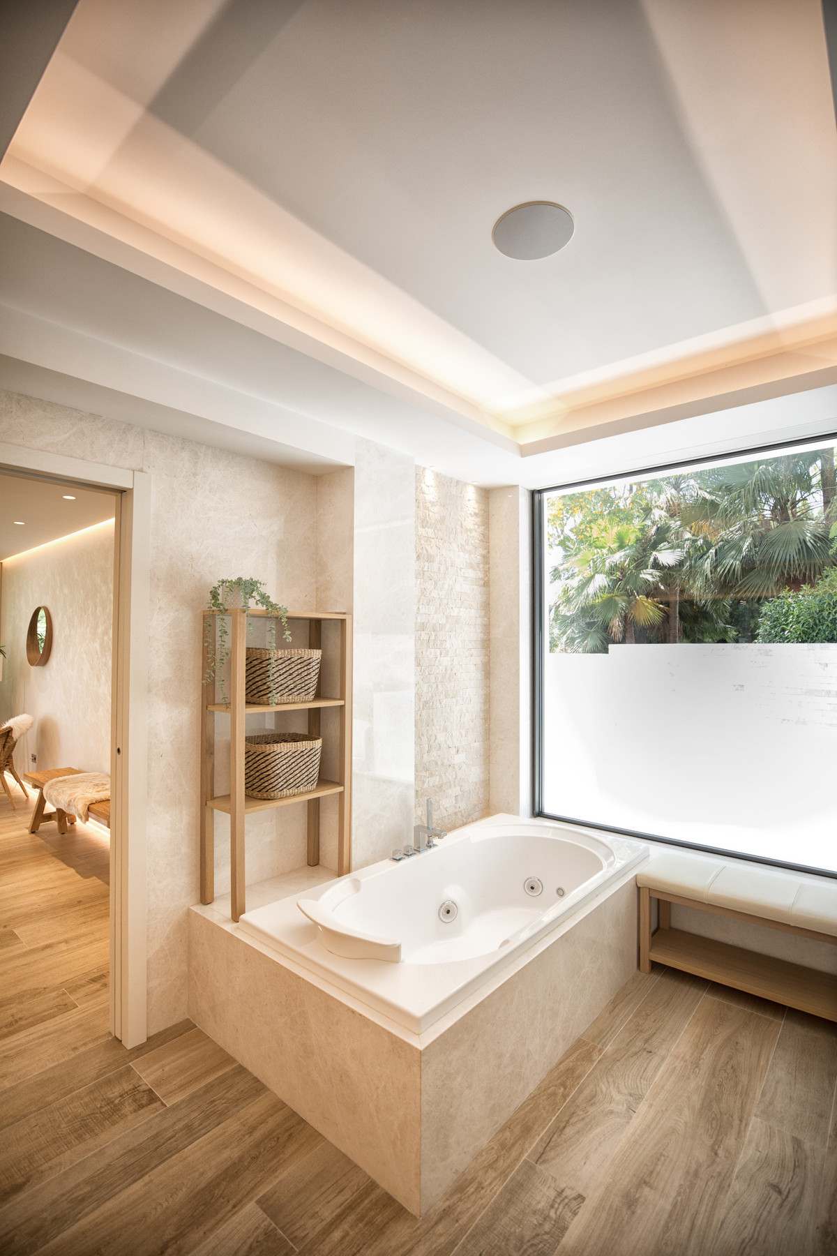 faca03f601d0a155a2b109df1db82592 - 32