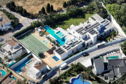 faca03f601d0a155a2b109df1db82592 - 42