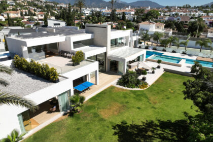 faca03f601d0a155a2b109df1db82592 - 43