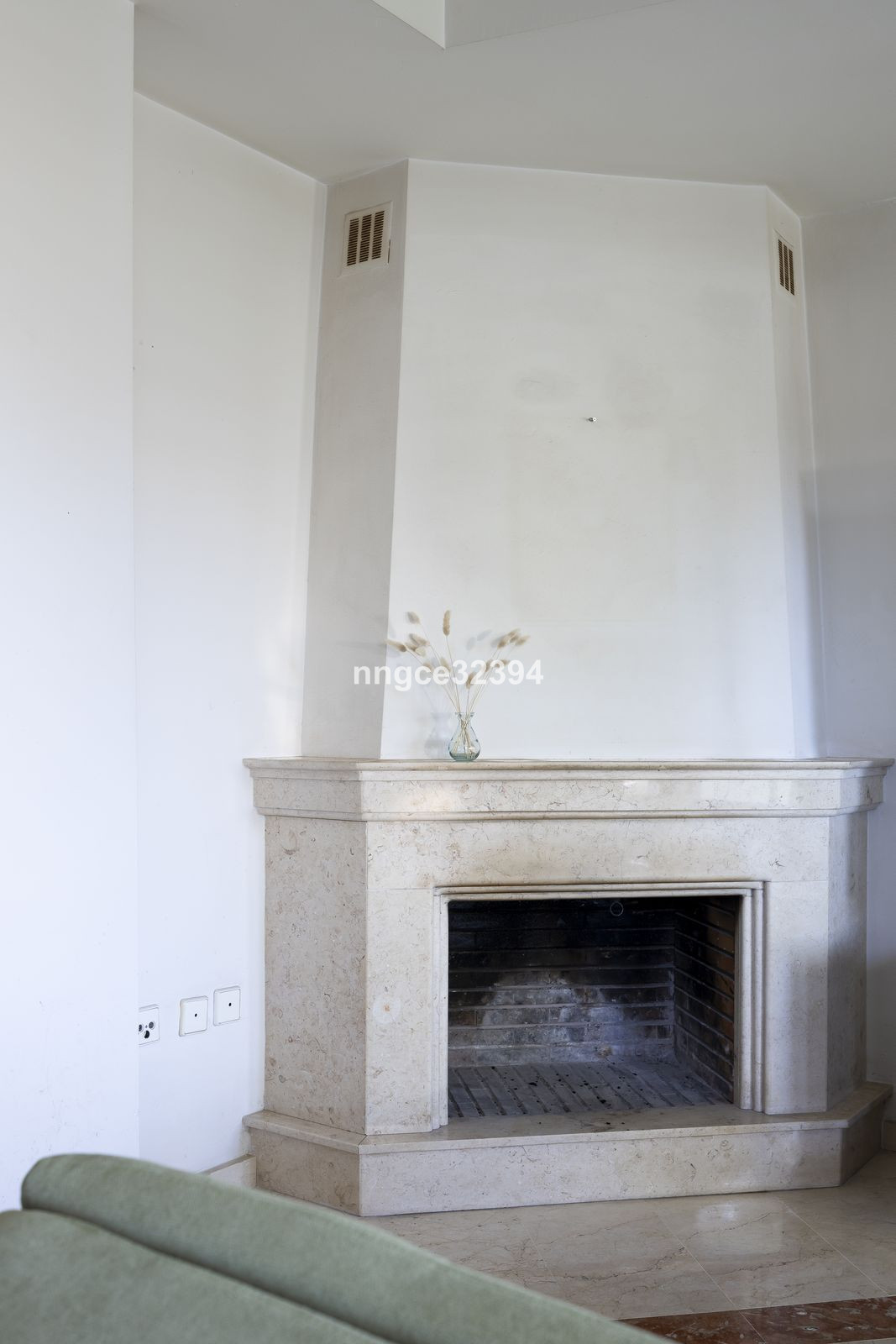 16a685289068635d4a4d9c935dea4e13 - 17