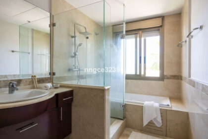 16a685289068635d4a4d9c935dea4e13 - 19