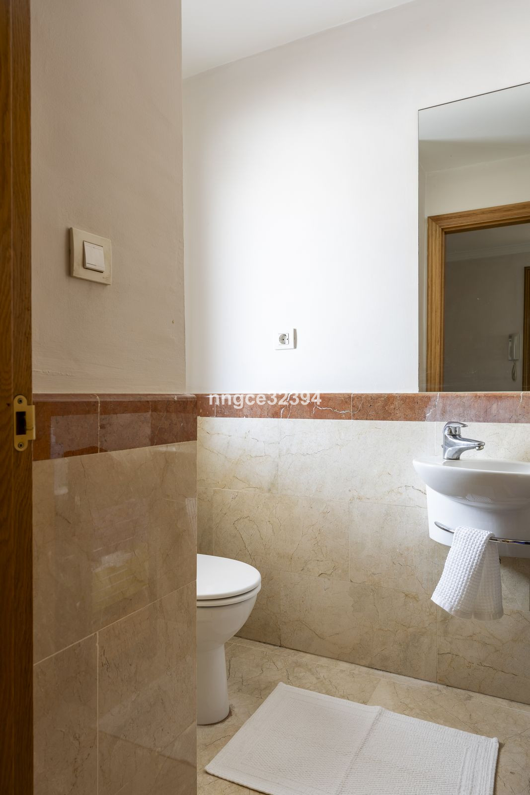 16a685289068635d4a4d9c935dea4e13 - 24