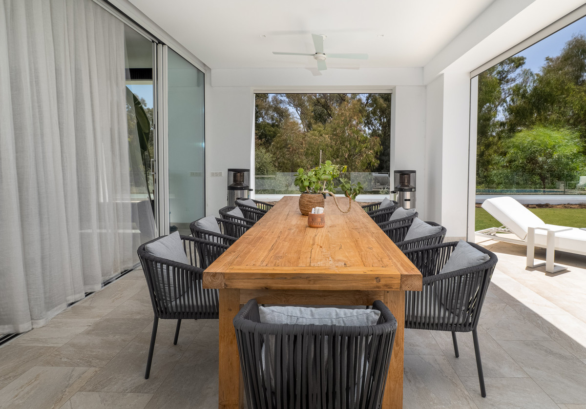 1947e143d1147318547833de0a4009d4 - 22